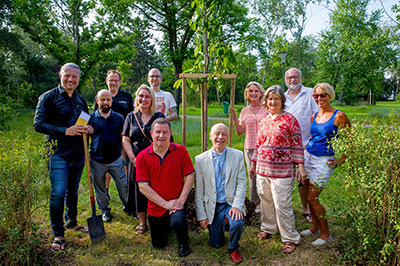 Baumpflanzung im Mitterauer Park